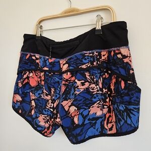 Lululemon Speed Up short